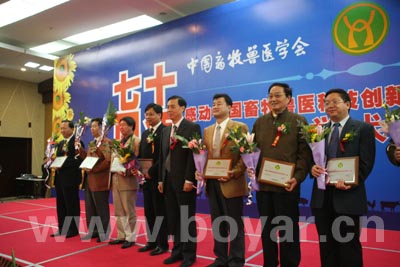 怎么成为学术领军人物 4c53bda5-3536-49b8-a548-39cfb2e71576.jpg